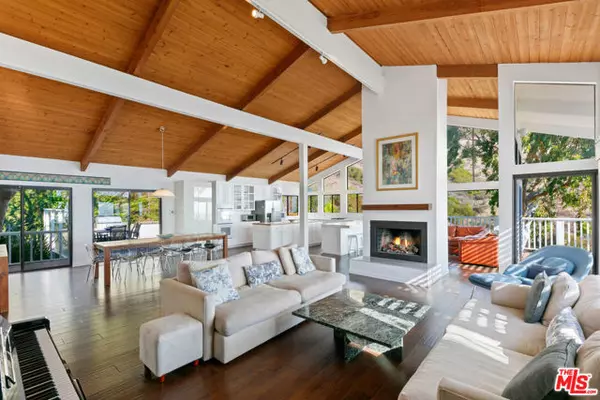 Malibu, CA 90265,4262 Avenida De La Encinal