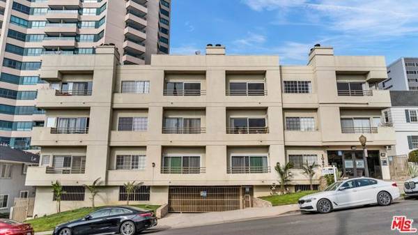 10475 Ashton Avenue #302, Los Angeles, CA 90024