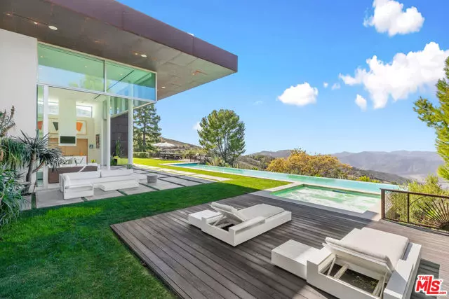 9200 Cotharin Road, Malibu, CA 90265