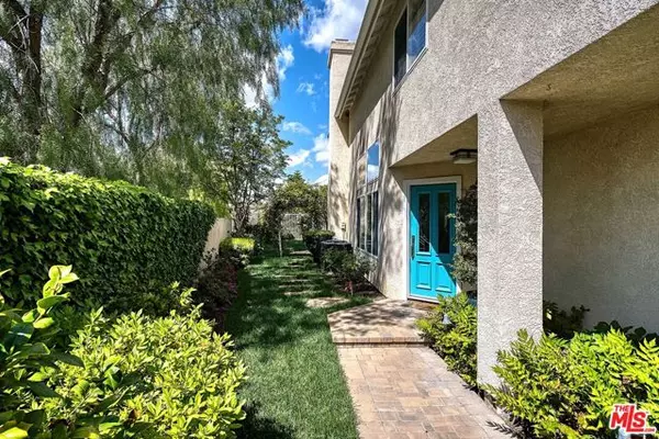 Calabasas, CA 91302,24723 Via Del Llano