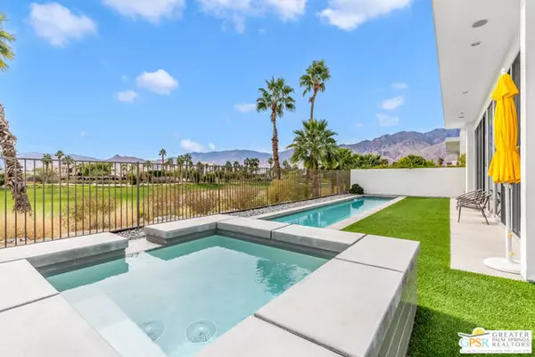 Palm Springs, CA 92262,4402 Avant Way