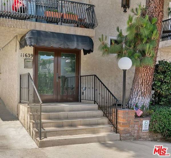 11639 Chenault Street #404, Los Angeles, CA 90049