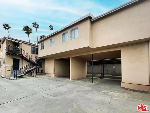 Los Angeles, CA 90006,920 S Kenmore Avenue