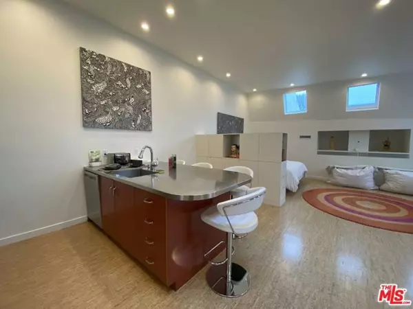 Venice (los Angeles), CA 90291,310 Venice Way