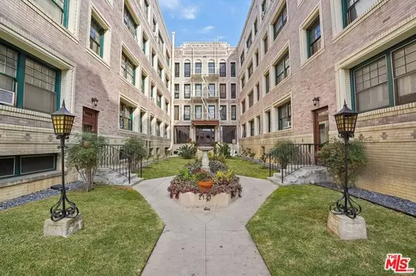 Los Angeles, CA 90006,2121 James M Wood Boulevard #414