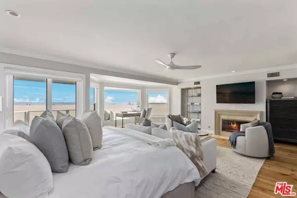 Newport Beach, CA 92661,506 W Oceanfront