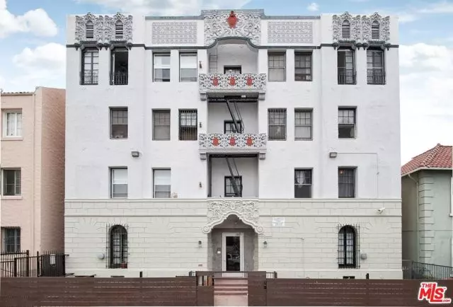 Los Angeles, CA 90004,250 S Kenmore Avenue