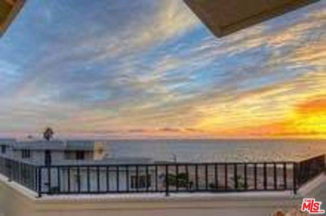 Playa Del Rey (los Angeles), CA 90293,201 Redlands Street