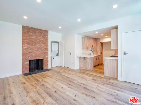 West Hollywood, CA 90069,8903 Harratt Street #C