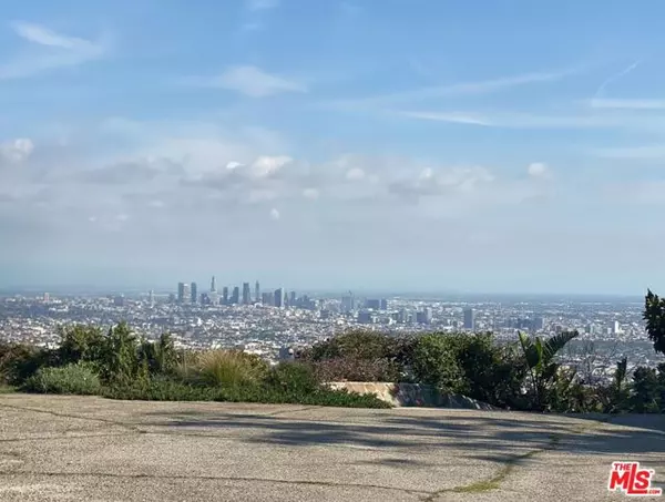 Los Angeles, CA 90046,7301 Mulholland Drive