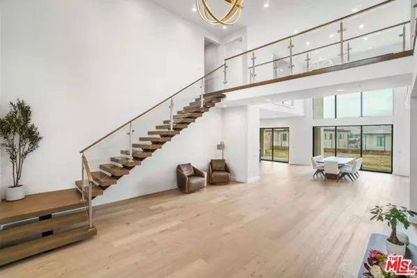 Porter Ranch (los Angeles), CA 91326,20150 W Galway Lane