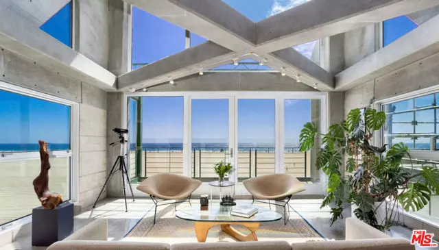 1268 Palisades Beach Road, Santa Monica, CA 90401