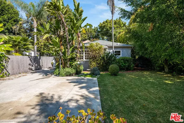 1240 Greenacre Avenue, West Hollywood, CA 90046