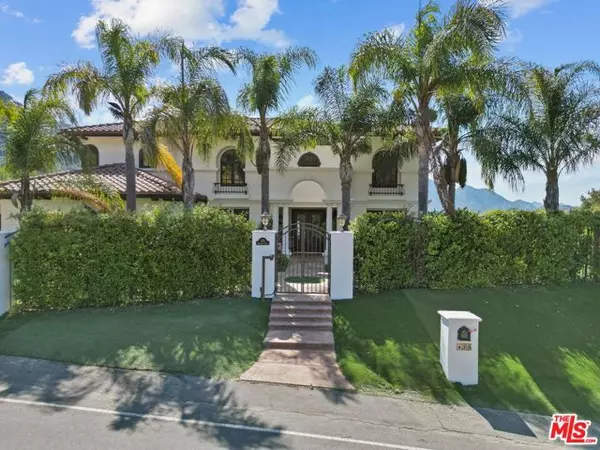 435 Woodbluff Road, Calabasas, CA 91302