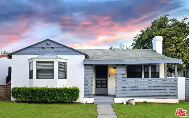 3117 Virginia Avenue, Santa Monica, CA 90404