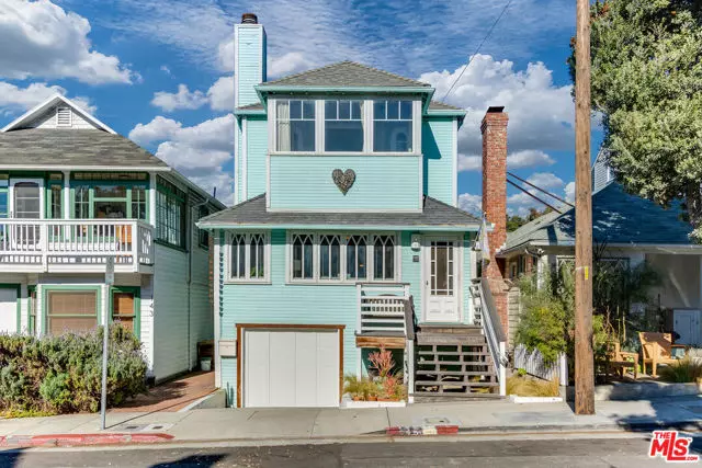 145 Hart Avenue, Santa Monica, CA 90405