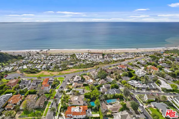 Pacific Palisades (los Angeles), CA 90272,15907 Asilomar Boulevard