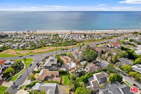 Pacific Palisades (los Angeles), CA 90272,15907 Asilomar Boulevard