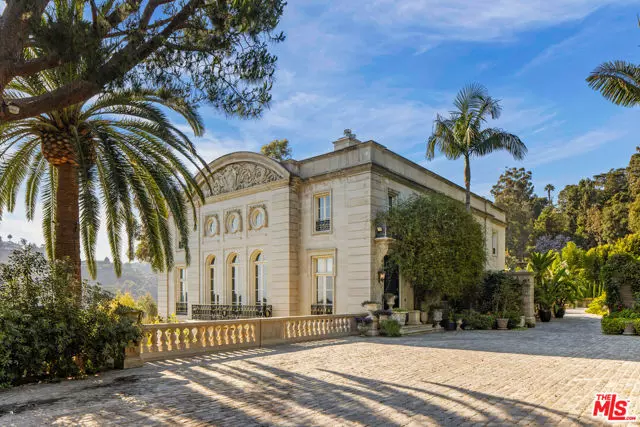 Los Angeles, CA 90077,761 Bel Air Road