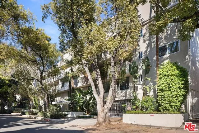 1200 N Flores Street #106, West Hollywood, CA 90069