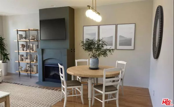 Los Angeles, CA 90038,828 N Hudson Avenue #206