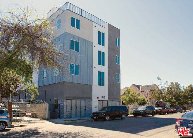 Los Angeles, CA 90011,1010 E 25th Street