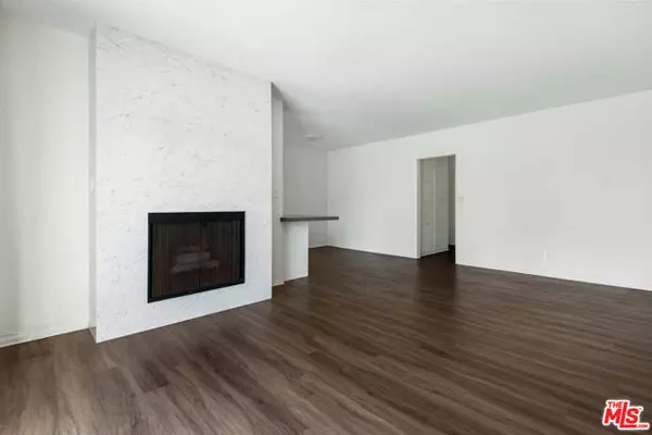 West Hollywood, CA 90048,550 N Croft Avenue #8