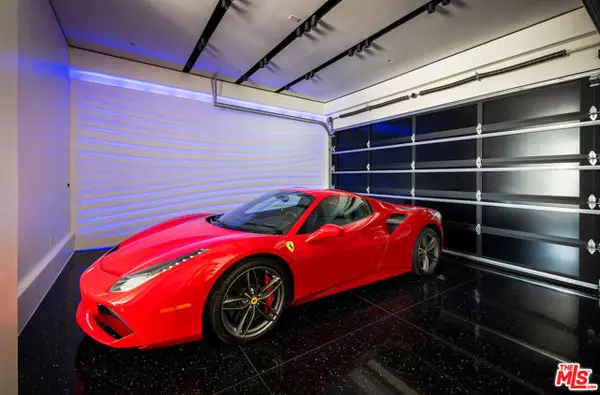 Los Angeles, CA 90069,8116 Laurel View Drive