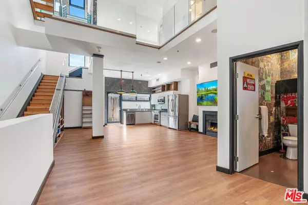 815 Hampton Drive #4, Venice (los Angeles), CA 90291
