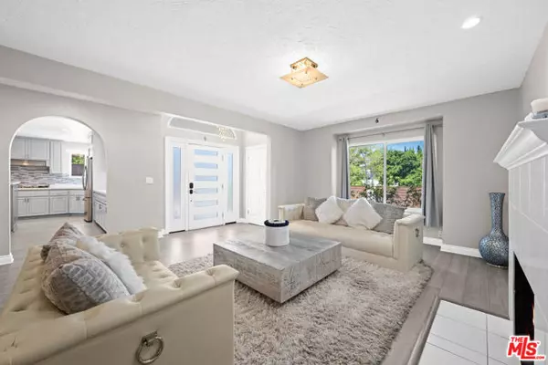 Sherman Oaks, CA 91403,15042 Valleyheart Drive