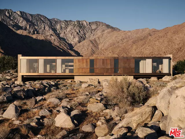 Palm Springs, CA 92262,2212 WINTER SUN Drive