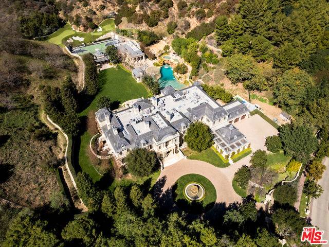 71 Beverly Parkway, Beverly Hills, CA 90210