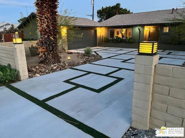 1875 Nicola Road, Palm Springs, CA 92262