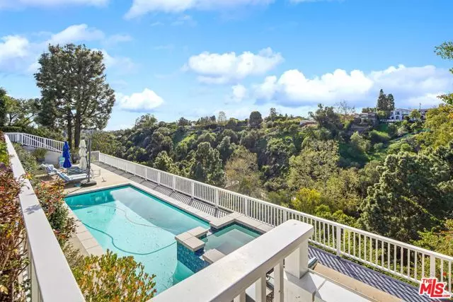Pacific Palisades (los Angeles), CA 90272,1061 Villa View Drive
