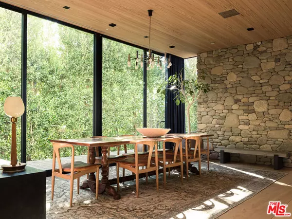 Pacific Palisades (los Angeles), CA 90272,1480 Capri Drive