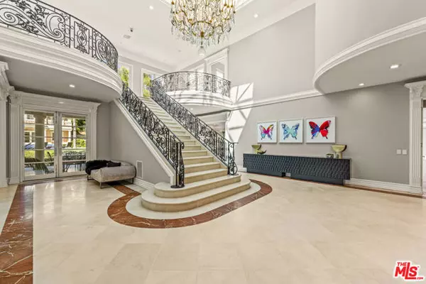 Beverly Hills, CA 90210,407 Robert Lane