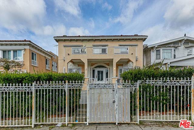819 S Mariposa Avenue, Los Angeles, CA 90005