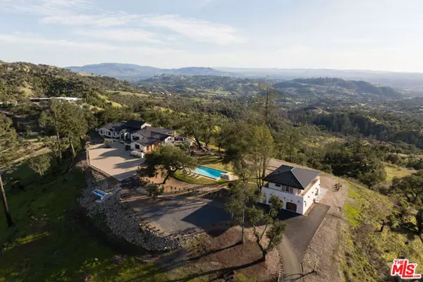 Santa Rosa, CA 95404,2025 Redwood Hill Road