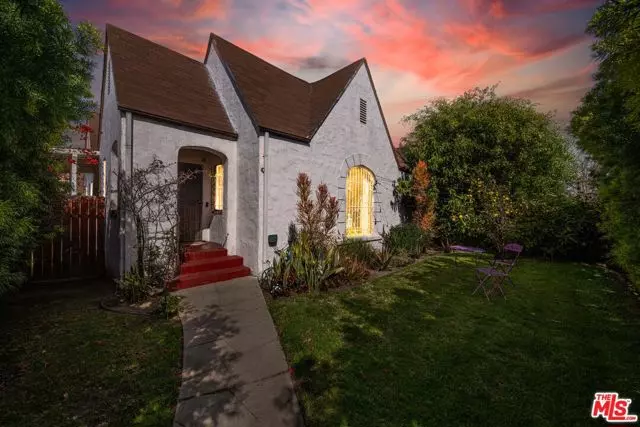 Los Angeles, CA 90019,1575 Ellsmere Avenue