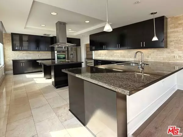 Los Angeles, CA 90015,717 W Olympic Boulevard #2604