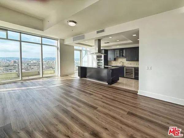 Los Angeles, CA 90015,717 W Olympic Boulevard #2605