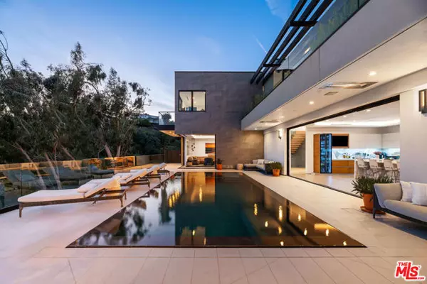 1225 Chickory Lane, Los Angeles, CA 90049