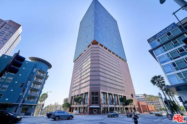 Los Angeles, CA 90017,1100 Wilshire Boulevard #2912