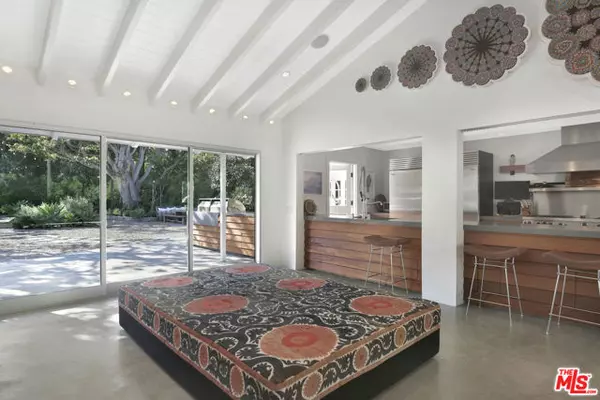 Malibu, CA 90265,6715 Fernhill Drive