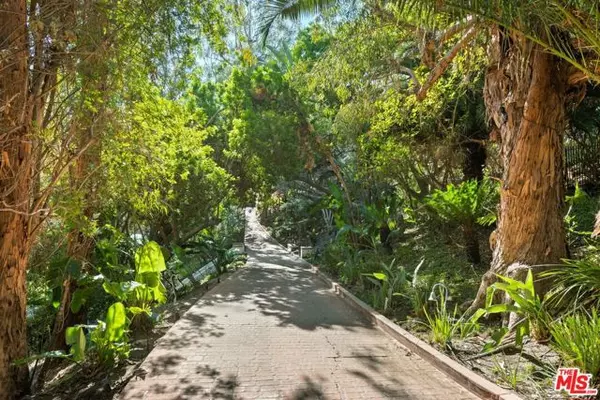 Malibu, CA 90265,27910 Pacific Coast Highway