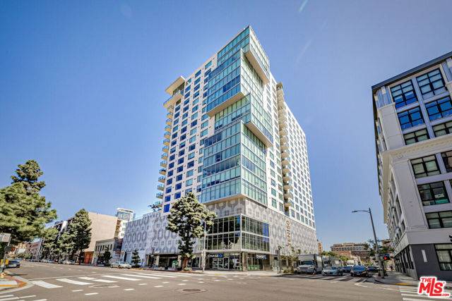 1050 S Grand Avenue #909, Los Angeles, CA 90015