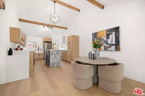 West Hollywood, CA 90048,529 Norwich Drive