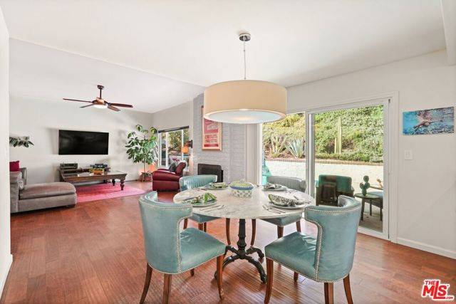Topanga (los Angeles), CA 90290,21211 Lighthill Drive