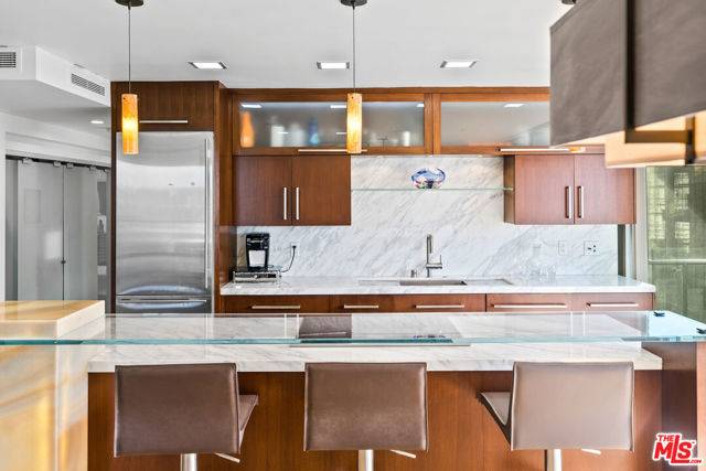 Santa Monica, CA 90402,535 Ocean Avenue #8C