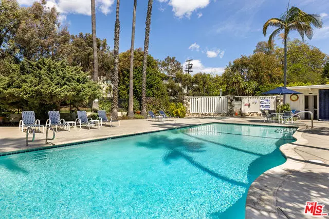 Los Angeles, CA 90049,289 S Barrington Avenue #A307